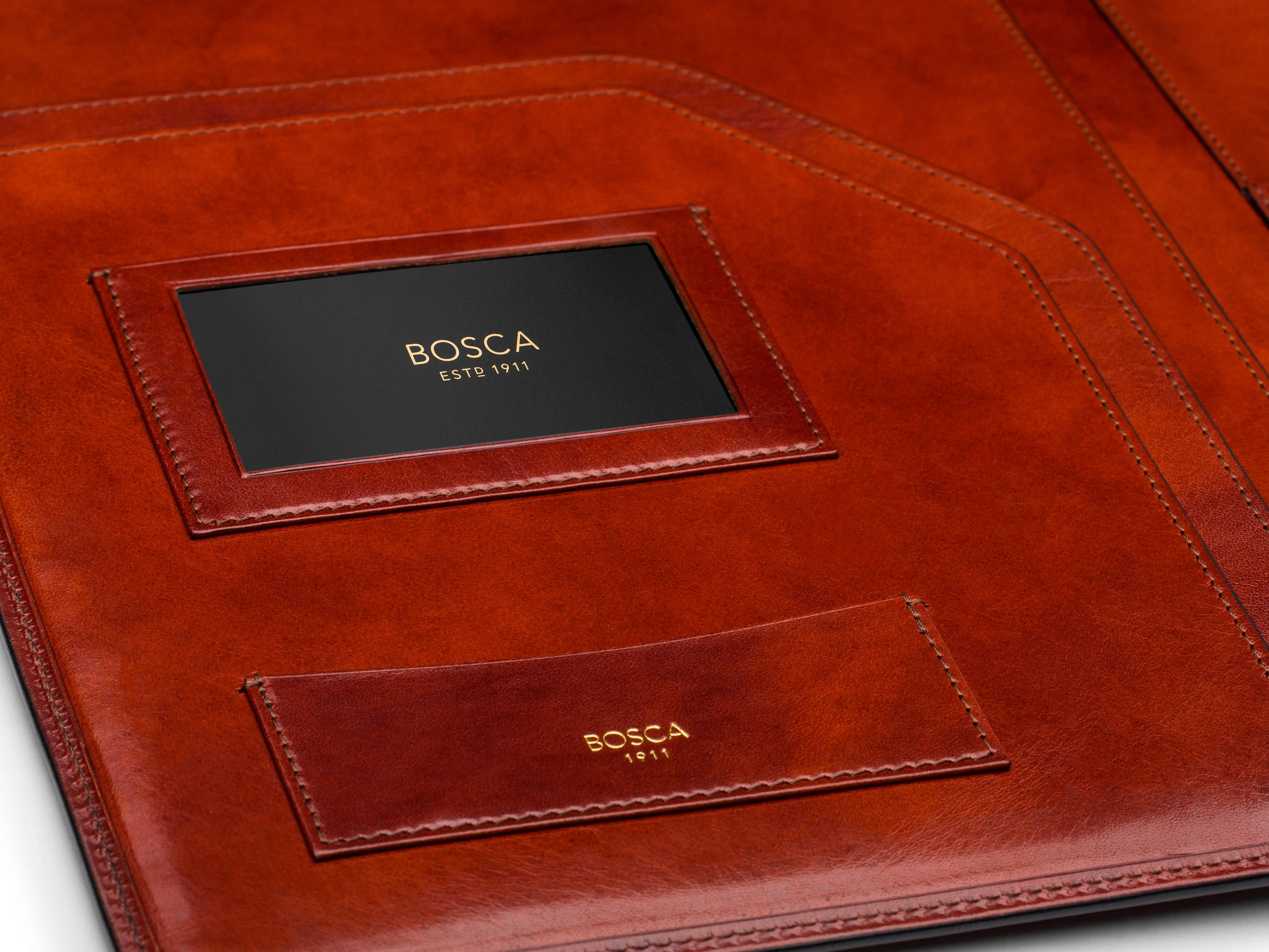 Old Leather Deluxe Leather Portfolio - Image 4