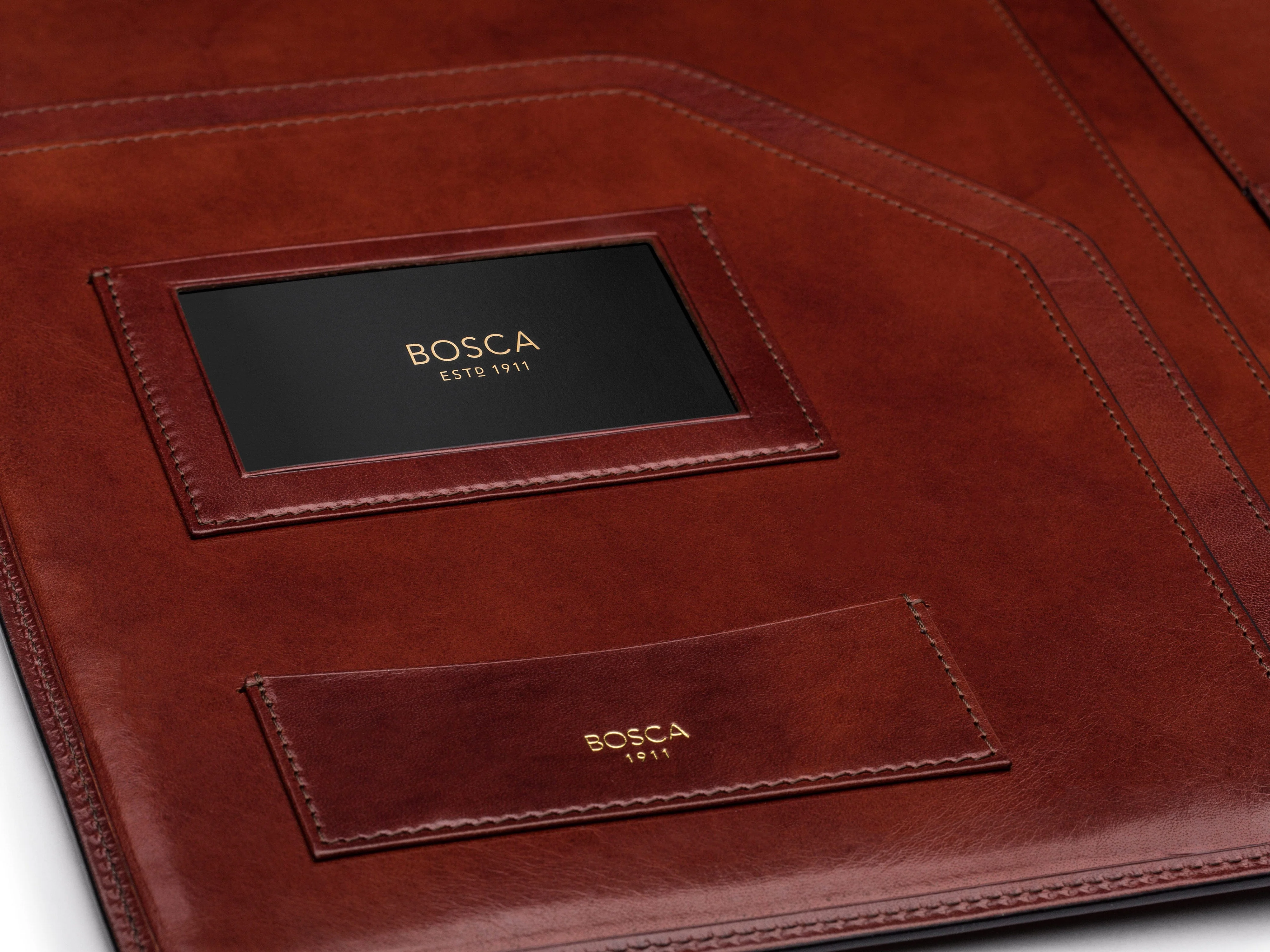Old Leather Deluxe Leather Portfolio - Image 8