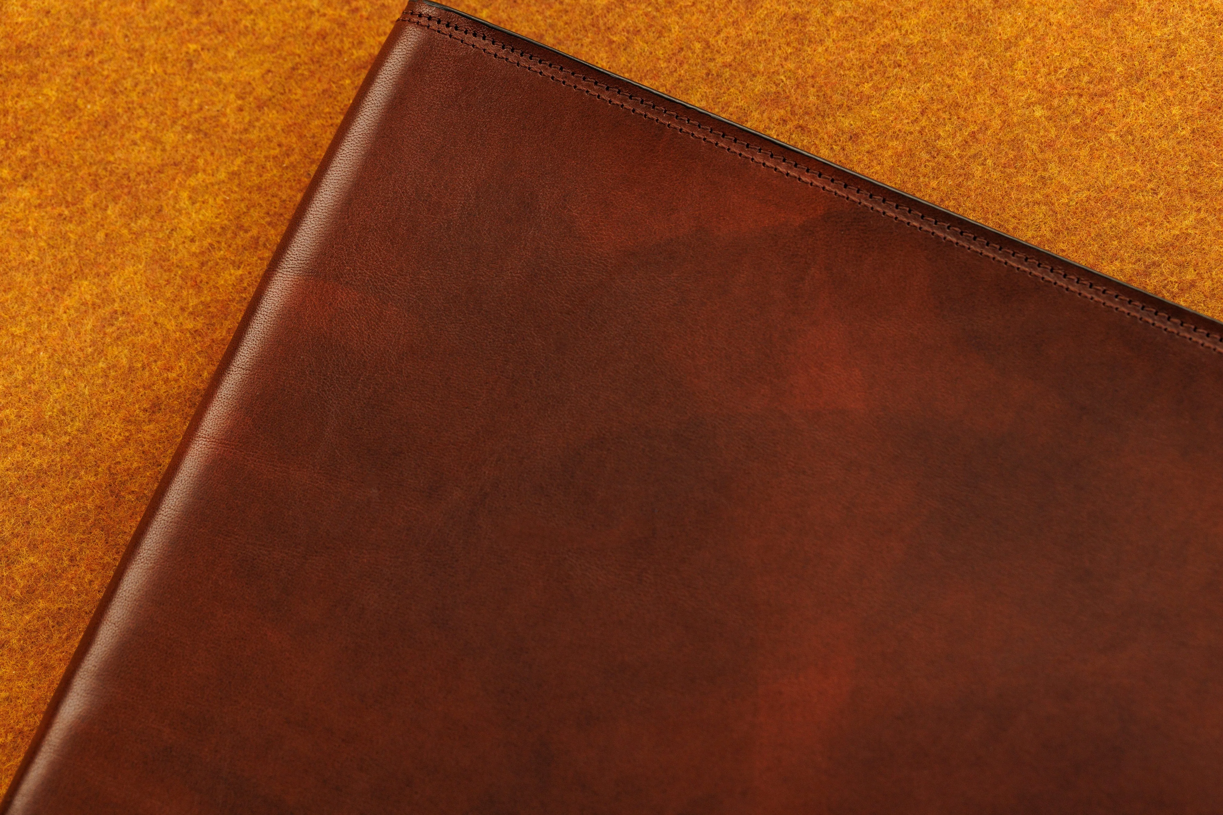 Dolce Soft Cover Portfolio - Image 9